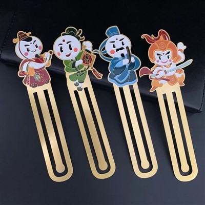 Kesk -Aasia stiilis söövitatud messingist järjehoidja