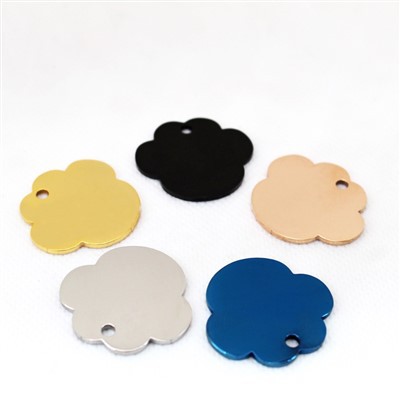 Söövitatud metallist kaelakee